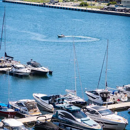 Sea Towers Z Widokiem Na Morze شقة